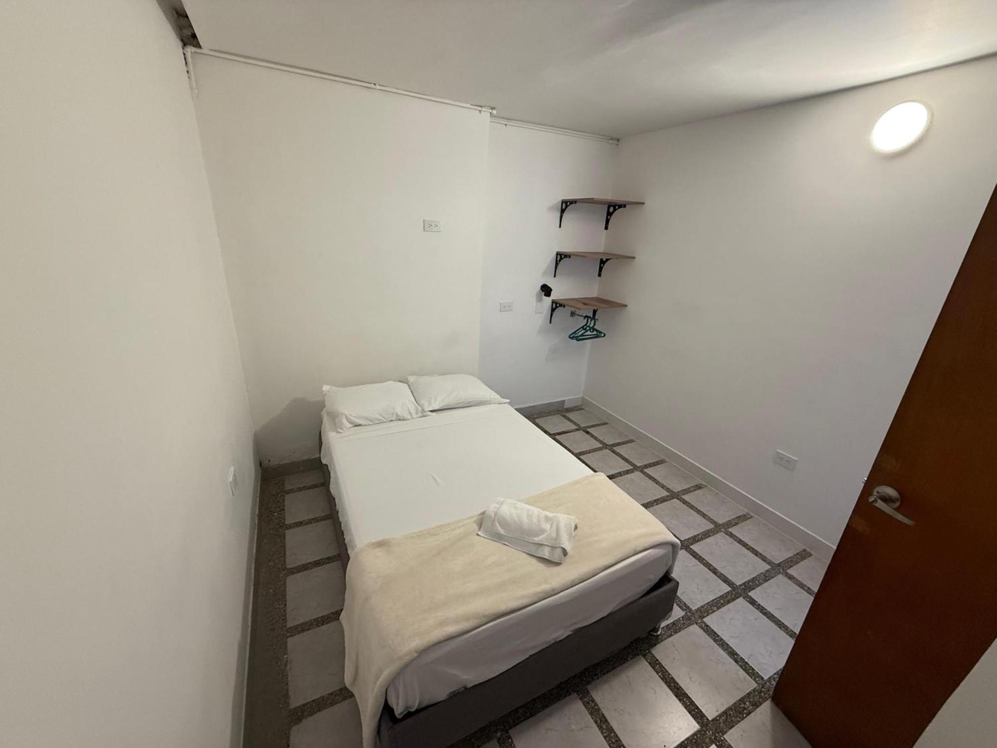 Road Living Home Меделин Екстериор снимка